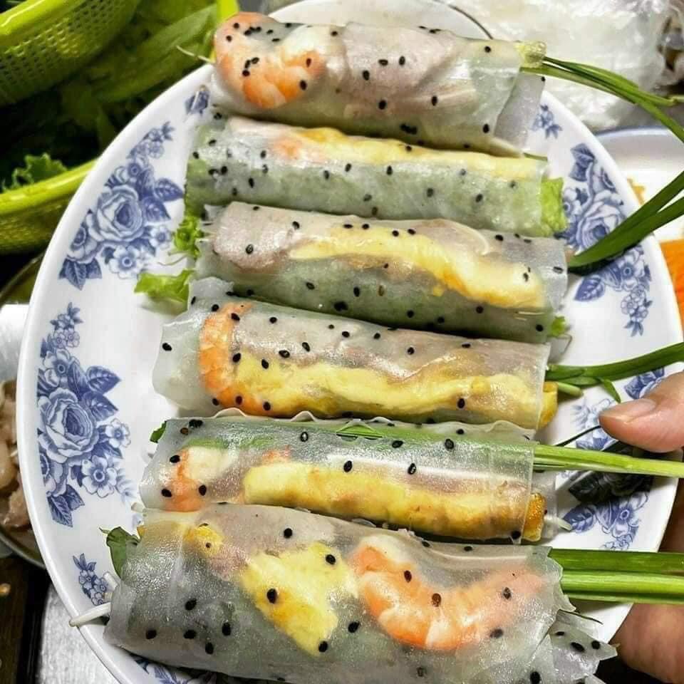 bánh tráng mè đen